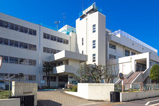 加納中学校：徒歩21分